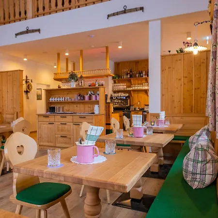 By Zlaimlift Holiday home *